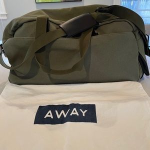 AWAY Weekend Bag